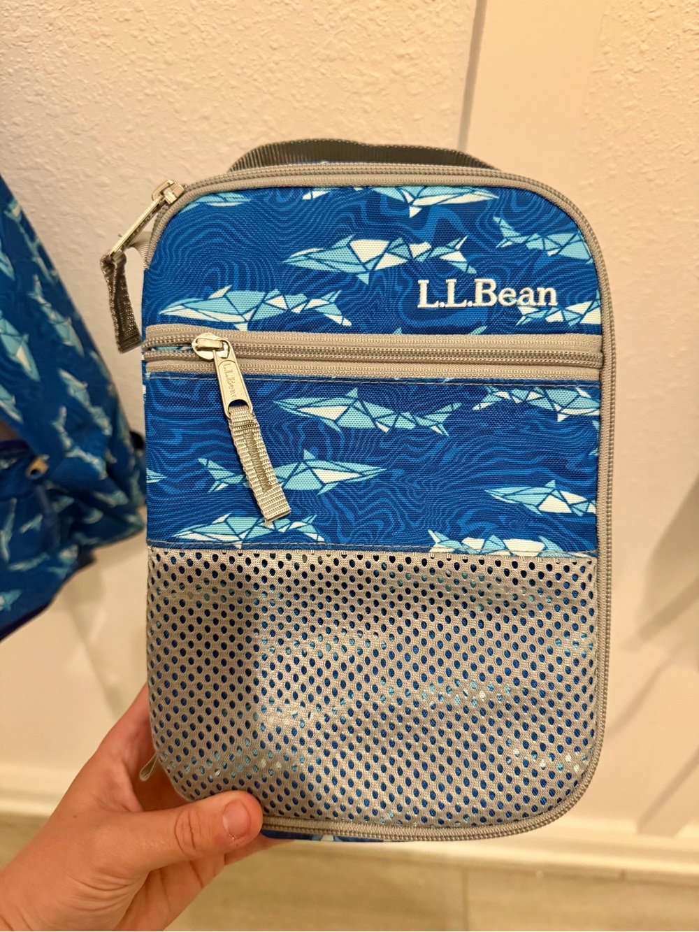 L.L. Bean Boys Shark Backpack & Matching Lunchbox - Picture 4 of 5